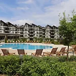 Aspen Golf And 3* בנסקו