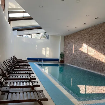Aspen Golf And Apartmanhotel