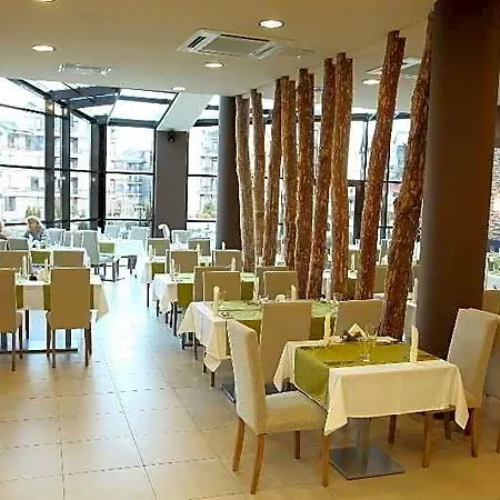 Aspen Golf And Апарт-готель 3*